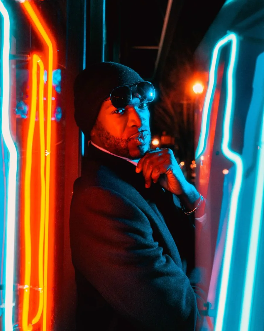 Editorial · Neon
